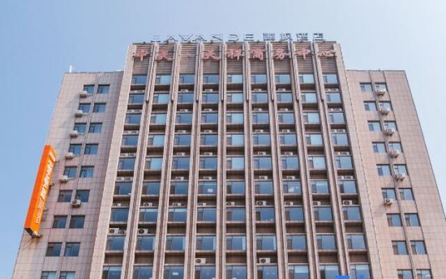 Lavande Hotel (WeiFang Zhucheng Dinosaur Park Bus Station Branch )