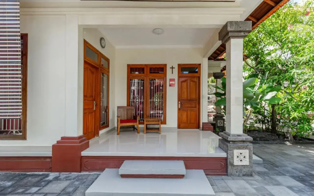 Collection O Near Seminyak Beach Formerly The Kumpi Hotel