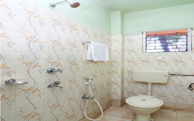 OYO 16101 Samrat Holiday Inn