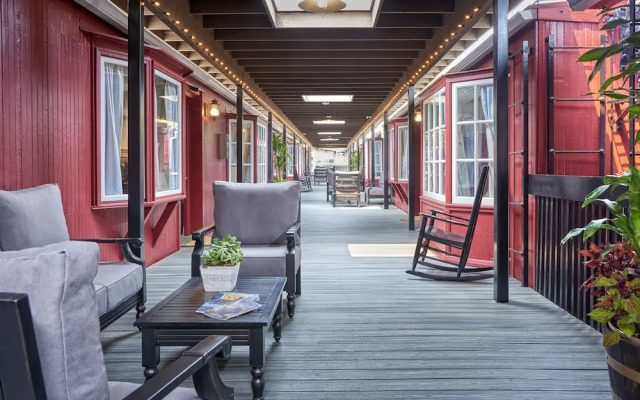 Napa Valley Railway Inn