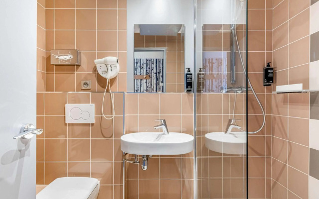ibis Styles Annecy Gare Centre