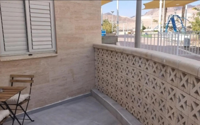 Luxury Queen Mountian