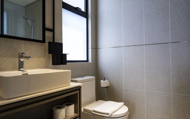 Millerz Square Suite By Mana-Mana