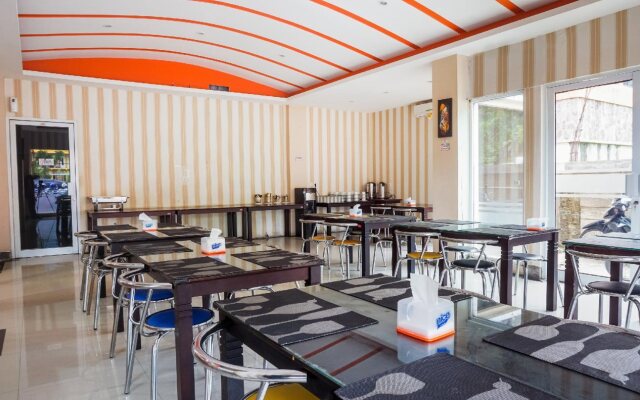 Hotel Triza By OYO Rooms