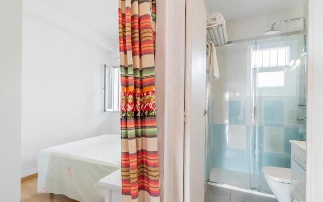 Well equipped 1 Bedroom Bungalow