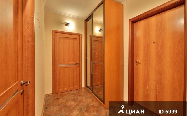 4 Rooms At Smolenskaya Apartments