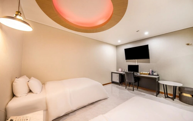 Jecheon Cats Hotel