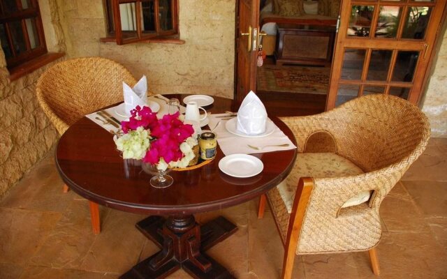 Casa Ya Ndoto (House of Good Dreams)