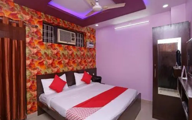 Laxmi Palace By OYO Rooms
