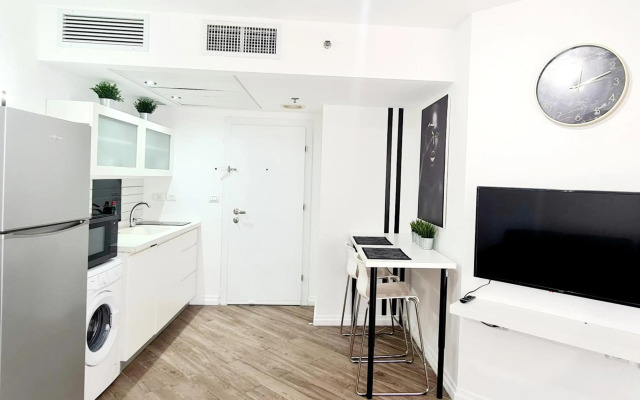 GO to apartments in Leonardo