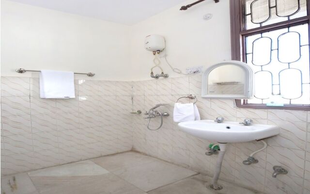 OYO 10310 Home 3BHK Shoghi
