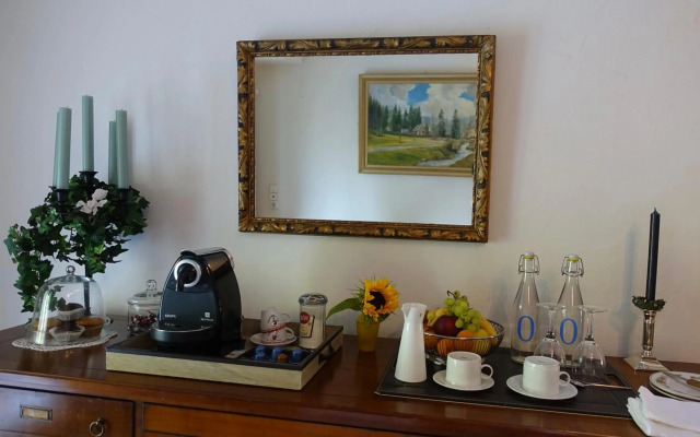 Hollhouse - Bed & Breakfast