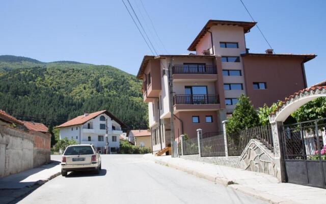 Sveti Nikola Family Hotel Sapareva Banya