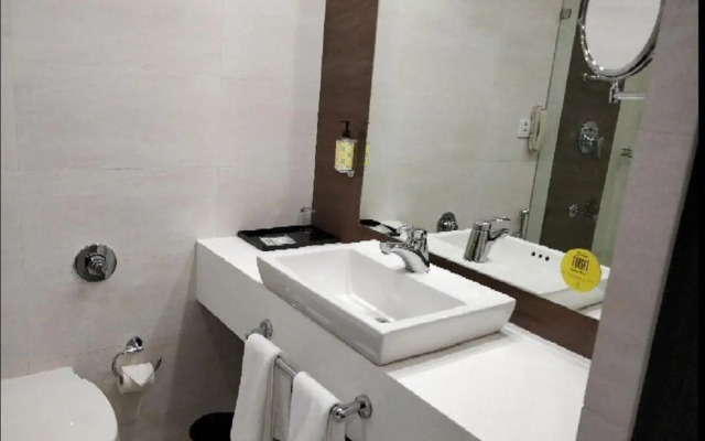 Lemon Tree Hotel Banjara Hills