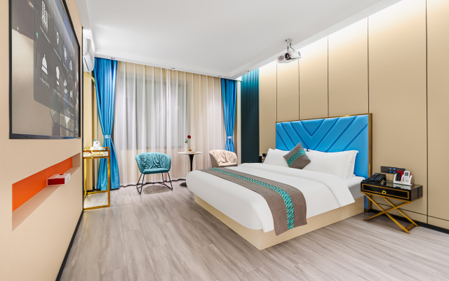 Xi'an Qingya Hotel (Qujing North Railway Station)