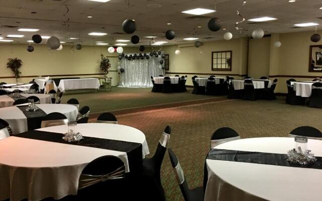 Ramada by Wyndham Perry Near Fairgrounds