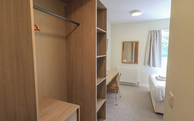 Jubilee First-floor Double Bedroom