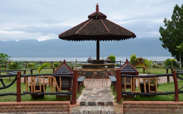 Hupin Inle Khaung Daing Village Resort