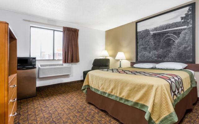 Super 8 by Wyndham Summersville/New River National Park