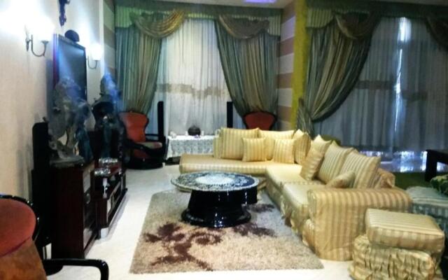 City Square Apartment - Gate 2 - Amazing Sea View