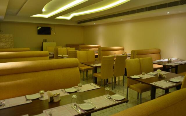 OYO Premium Villianur Thirubuvanai