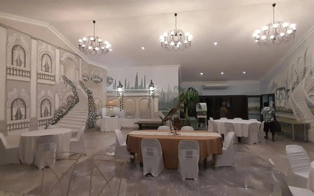 Shangrila Innibos Country Lodge