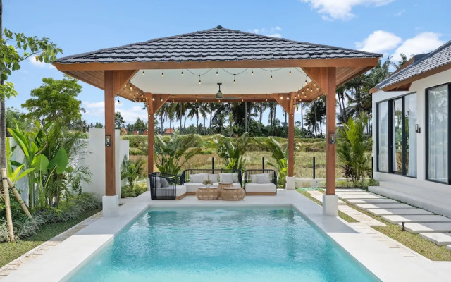 Marbella Villa by Betterplace