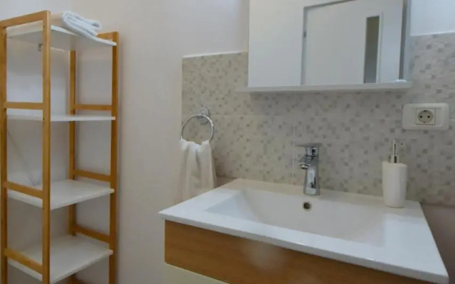 Neferprod Apartments - IS - CAM 04