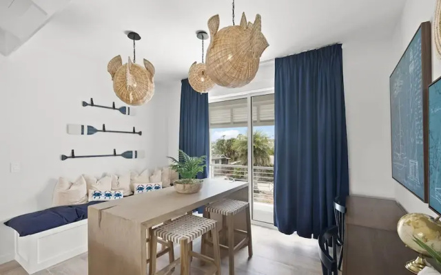 Maritime Manor in Siesta Key