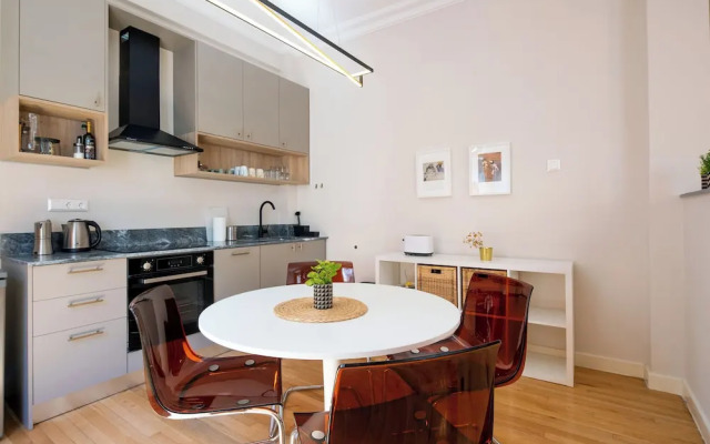 Spark 2-Bedroom Apartment in Athens