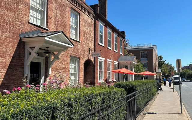 Dinsmore Boutique Inn