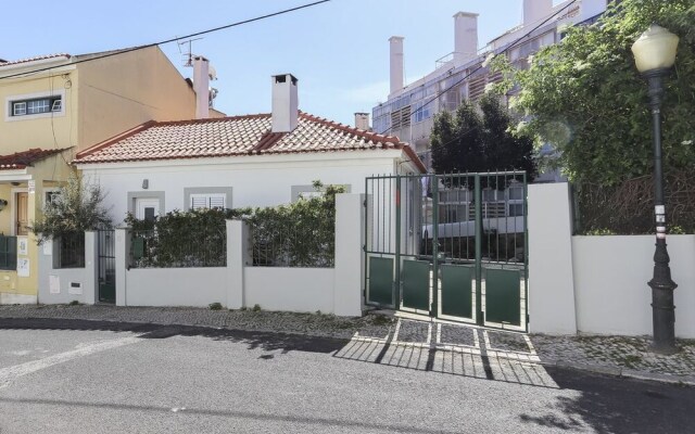 Belém Villa by Homing