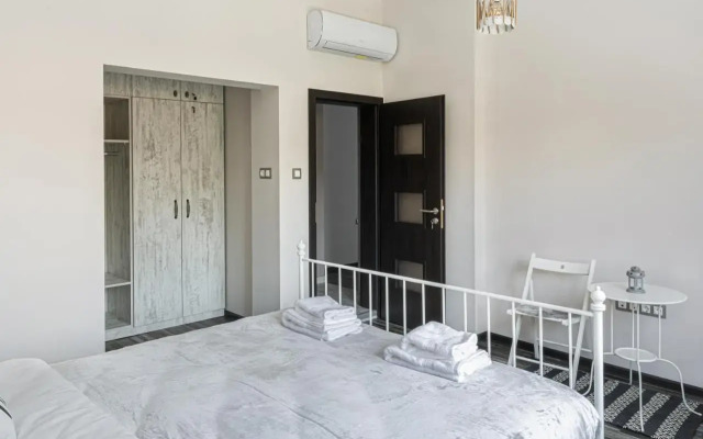 Gladstone suites