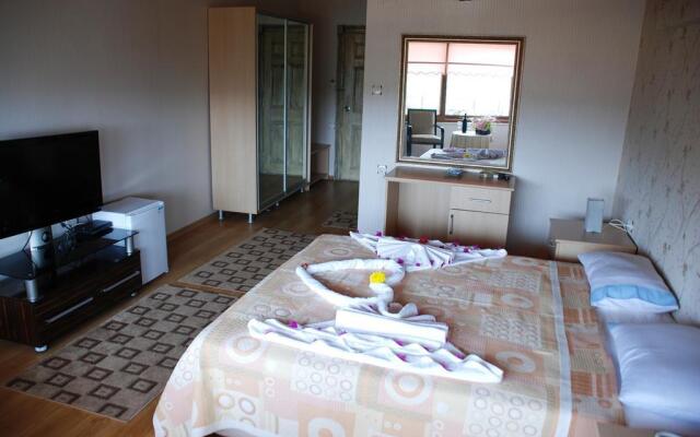 Calamie Hotel