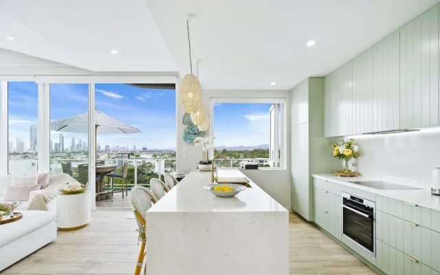 Marquee Penthouse - GCLR