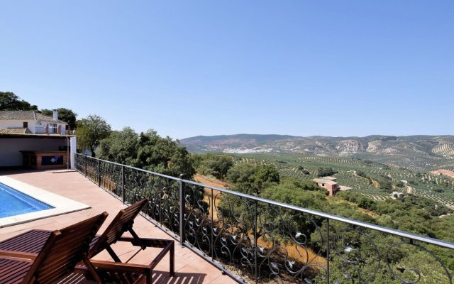 Spacious Villa With Private Pool and Stunning Views Near Iznájar