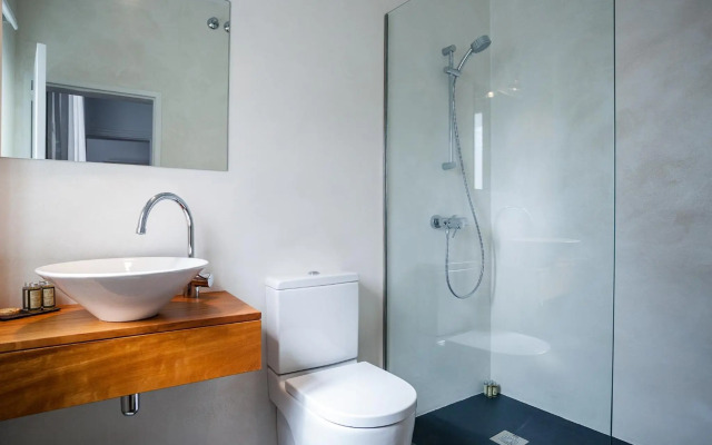 Cheap & Chic Hotel