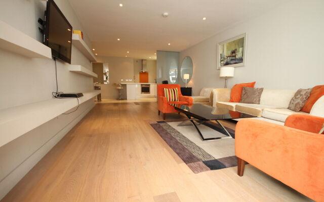Lower Baggot Street Apartment