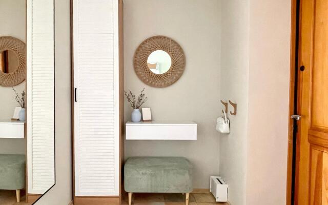 Trinidad.Place (Тринидад.Плэйс) на улице Максима Горького