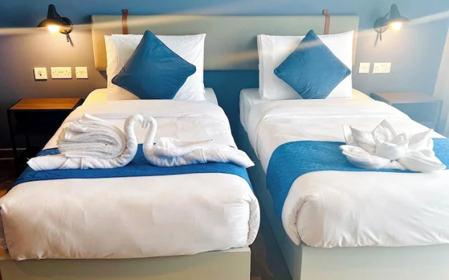 South32 Hotel
