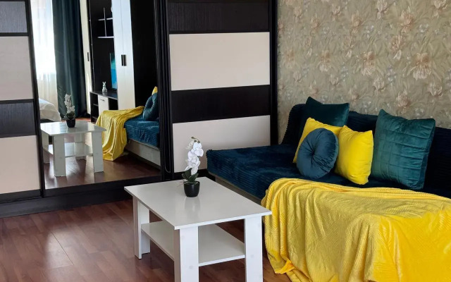 Апартаменты в центре на улице Декабристов 1