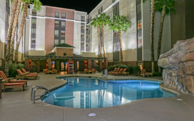 Hampton Inn Tropicana