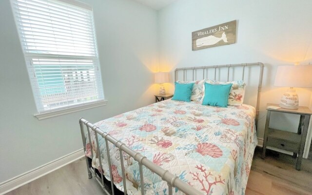 At Long Last 3 Bedroom Home by RedAwning