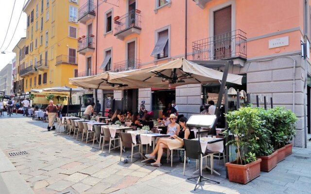 JOIVY Austere Elegance