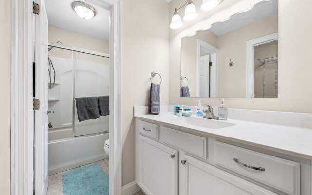 Niceville Dream Home Sleeps 13