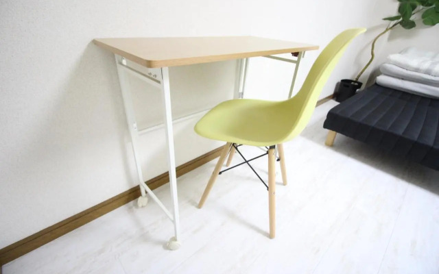 Frere Shichijo/MAX 4PPL FREE WIFI