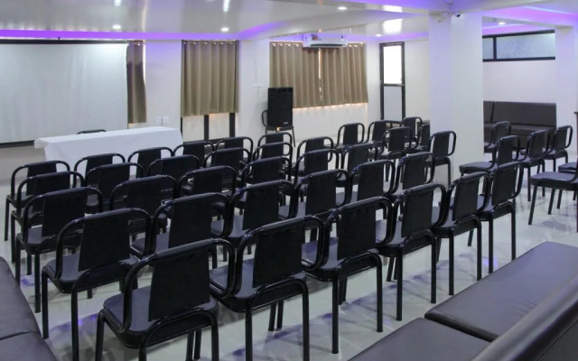 Hotel Yash Executive