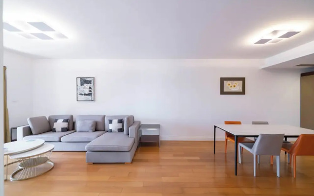 Tyms Comfortable 2BR 1BA Apt Xujiahui