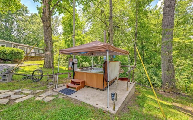 Whittier Vacation Rental Cabin in Tranquil Setting