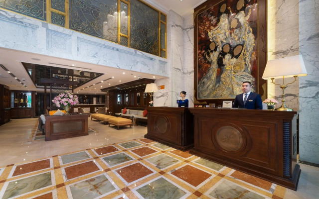 The Lapis Hotel